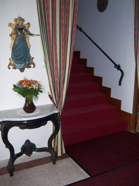 Villa Margarethe Милщат Екстериор снимка